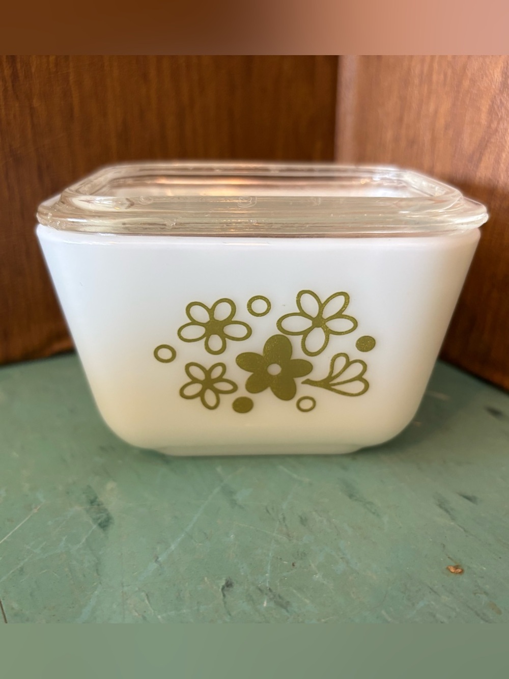 Vintage Pyrex fridge keeper 501 Spring Blossom crazy Daisy